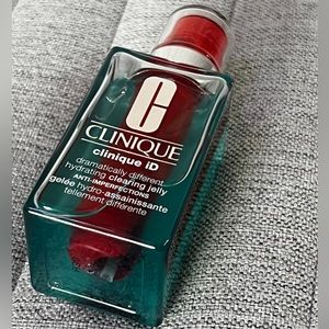 Clinique iD Hydrating Jelly Moisturizer with the Imperfections Treatment